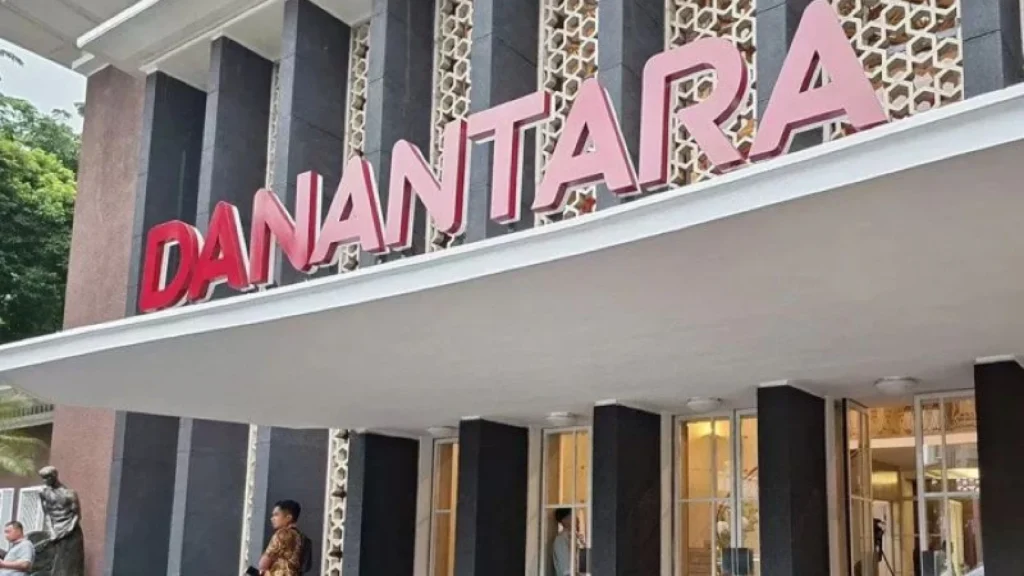 Danantara Klarifikasi Rumor Merger Grab dan GoTo
