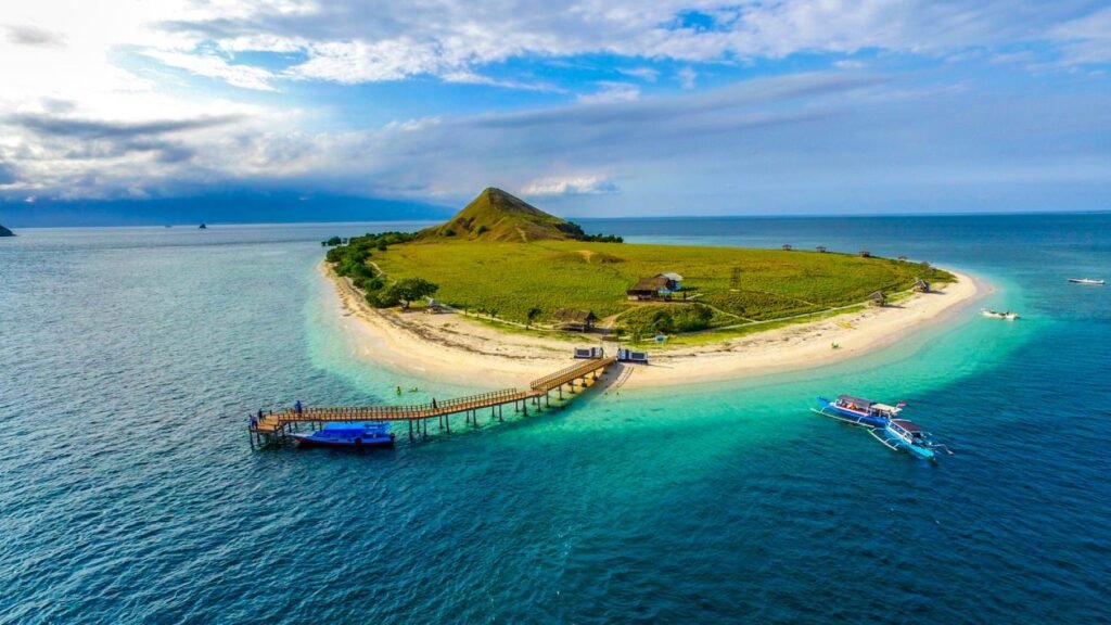 Destinasi Terbaik untuk Solo Trip di Indonesia