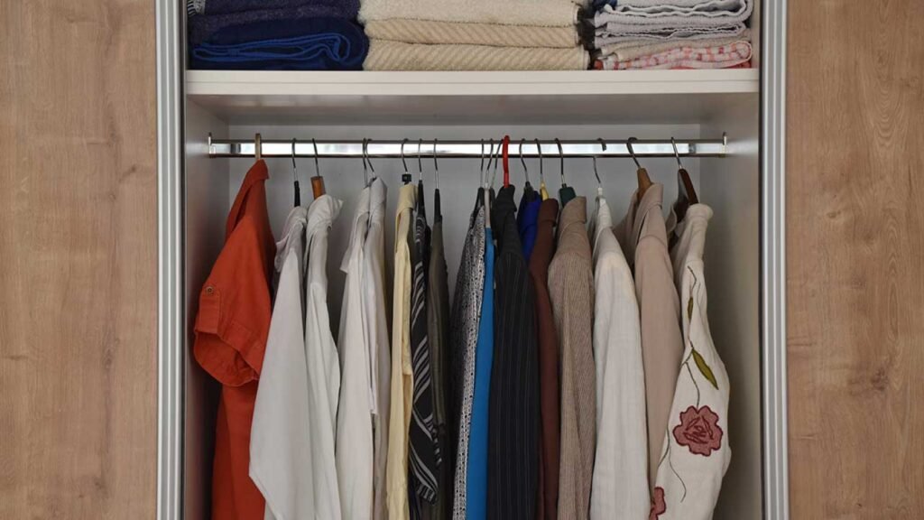 Tips Menata Lemari Agar Rapi dan Stylish